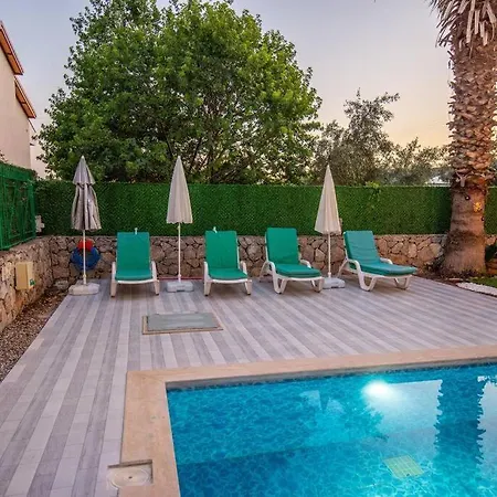 Yosun Harika Tatil Keyfi Vilă